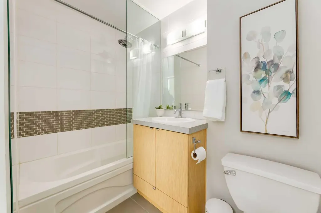 788 12 Avenue SW Calgary AB T2R 0H1