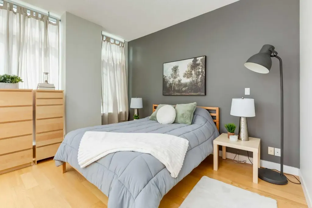 788 12 Avenue SW Calgary AB T2R 0H1