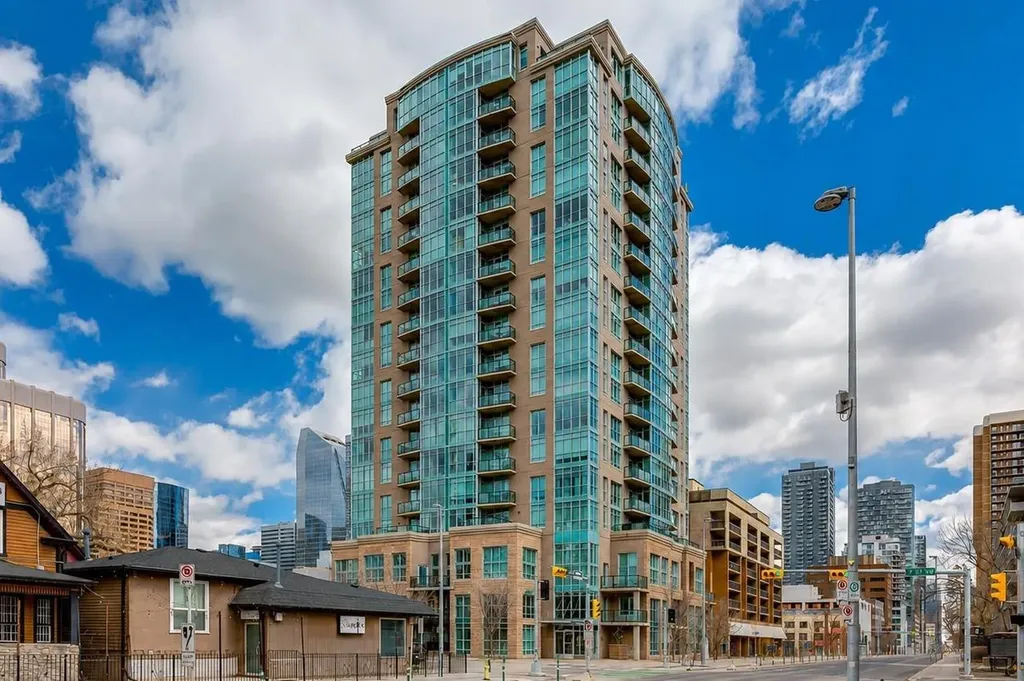 788 12 Avenue SW Calgary AB T2R 0H1