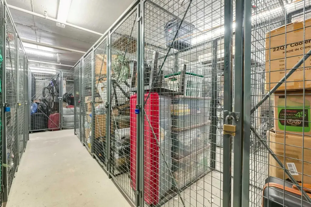 788 12 Avenue SW Calgary AB T2R 0H1