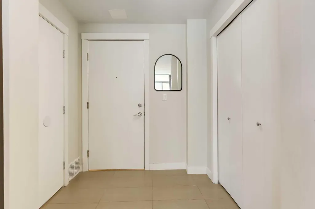 788 12 Avenue SW Calgary AB T2R 0H1