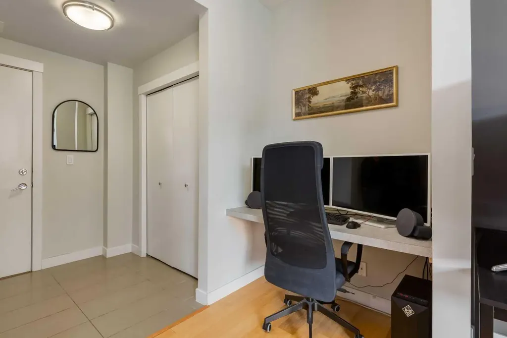 788 12 Avenue SW Calgary AB T2R 0H1