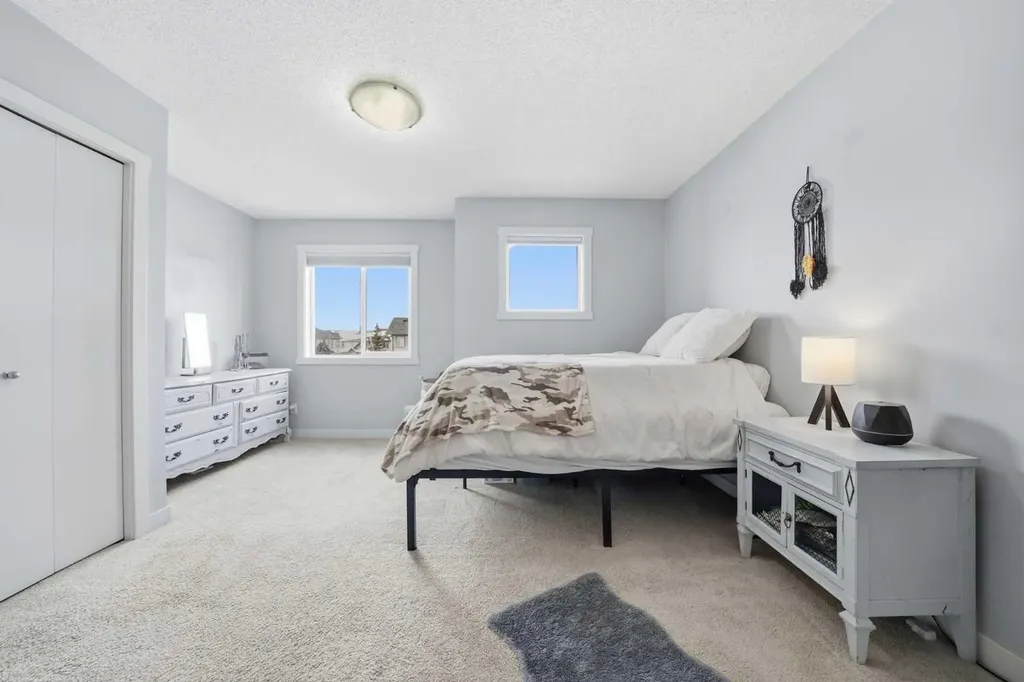 2445 Kingsland Road SE Airdrie AB T4A0B6