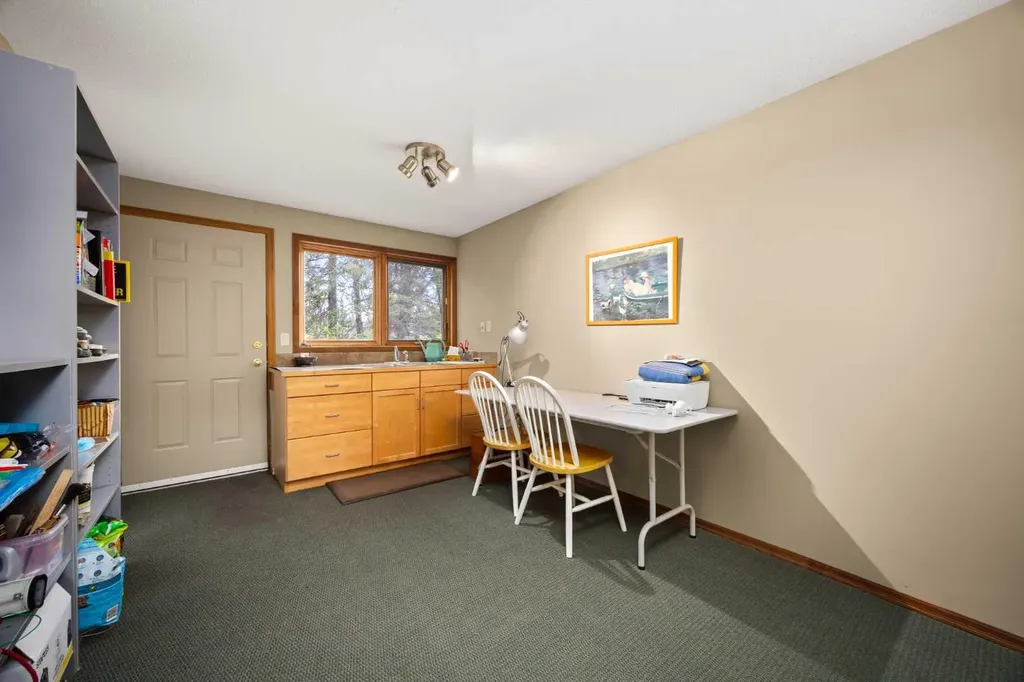 4252 Township Road 322 Rural Mountain View County AB T0M 1X0