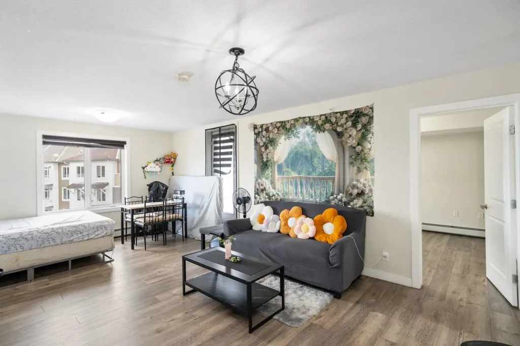 6118 80 Avenue NE Calgary AB T3J 0S6