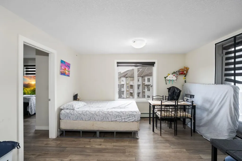 6118 80 Avenue NE Calgary AB T3J 0S6