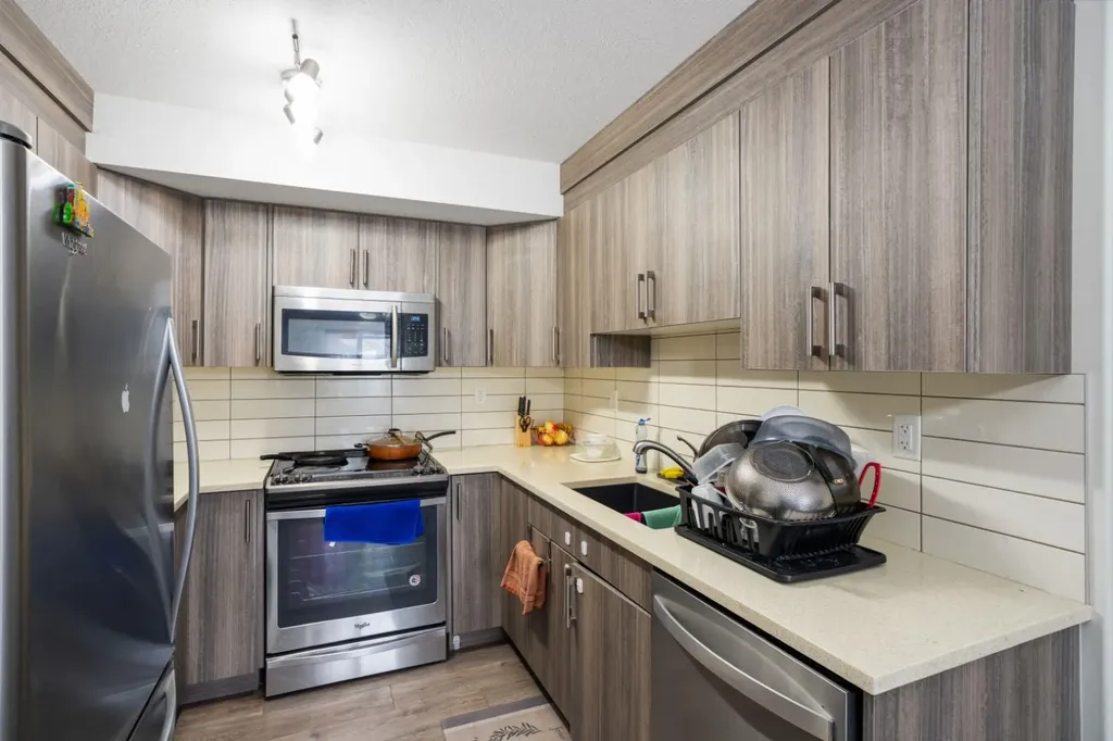 6118 80 Avenue NE Calgary AB T3J 0S6