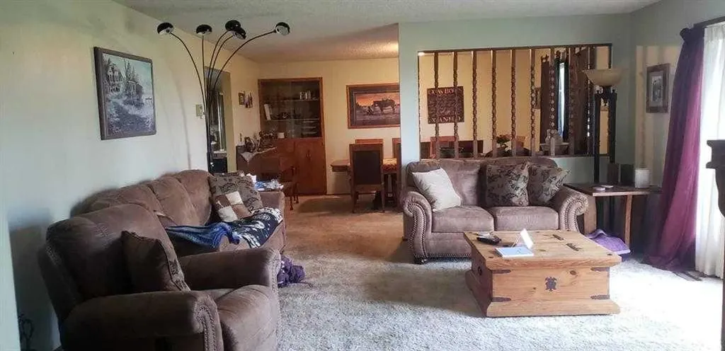 34066 Range Road 45 Rural Mountain View County AB T0M 1X0