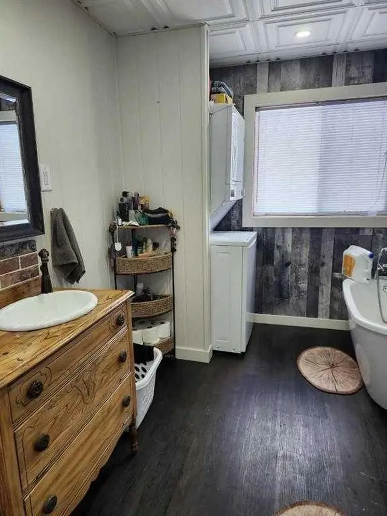 34066 Range Road 45 Rural Mountain View County AB T0M 1X0
