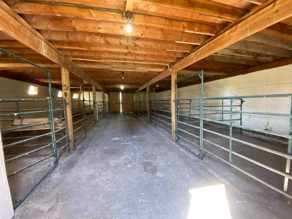 34066 Range Road 45 Rural Mountain View County AB T0M 1X0