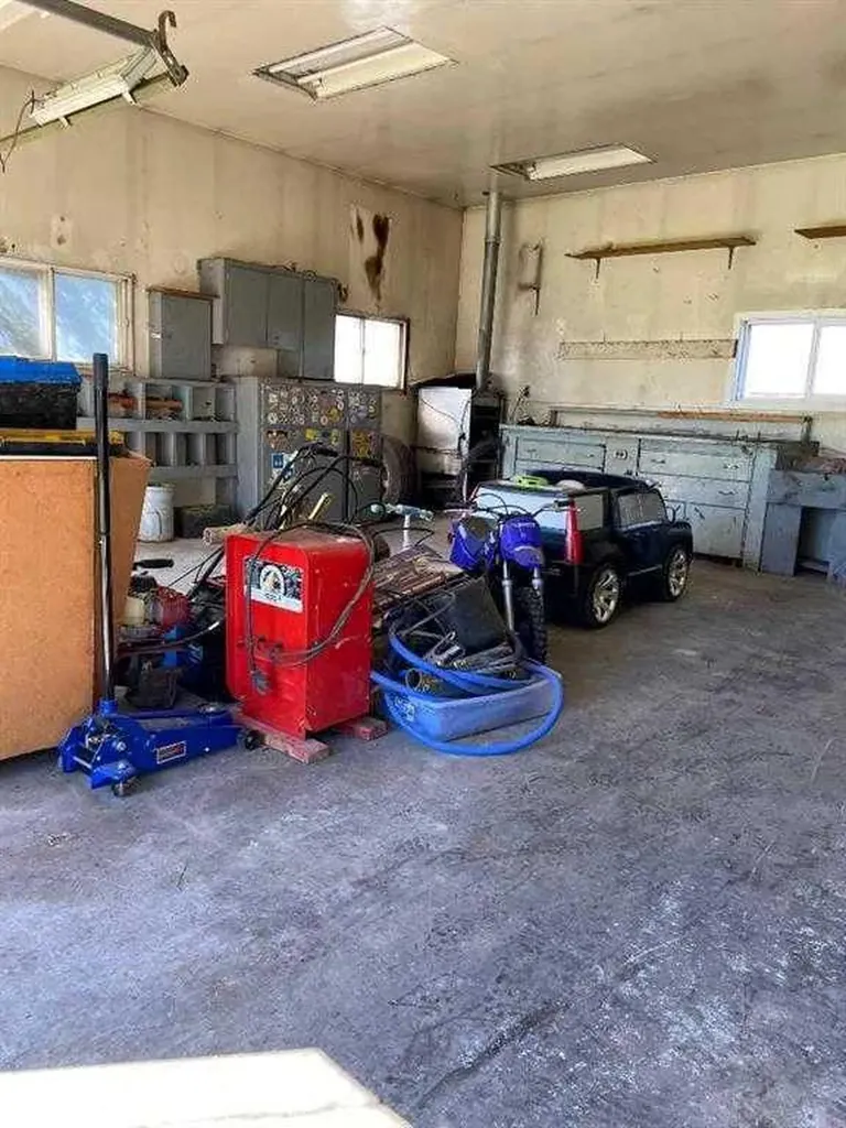 34066 Range Road 45 Rural Mountain View County AB T0M 1X0