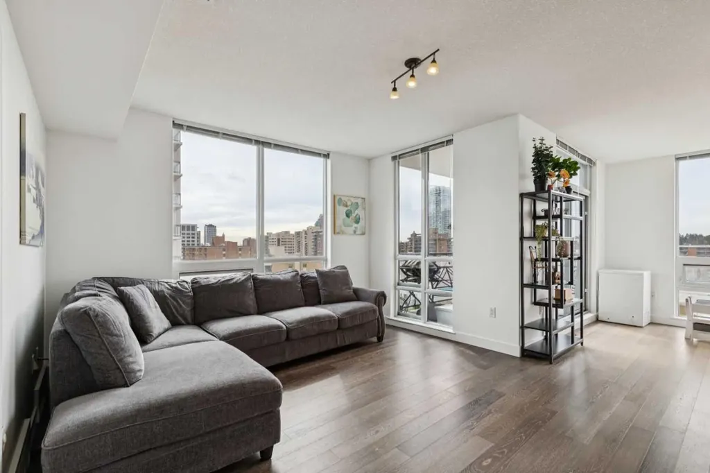 1118 12 Avenue SW Calgary AB T2R 0P4