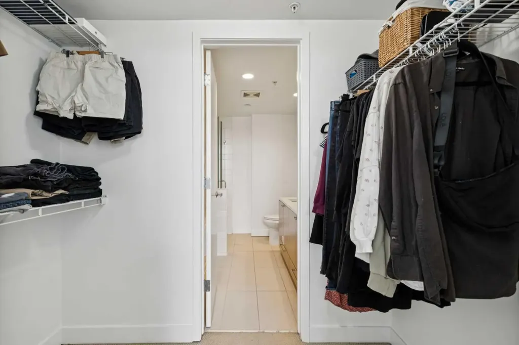 1118 12 Avenue SW Calgary AB T2R 0P4