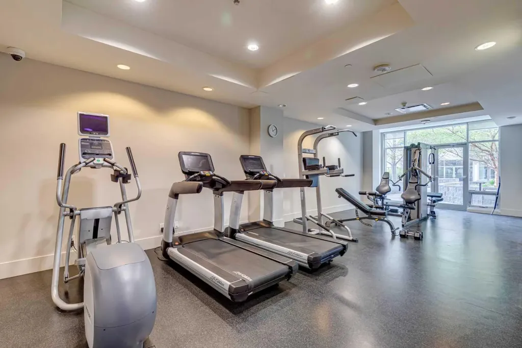 1118 12 Avenue SW Calgary AB T2R 0P4