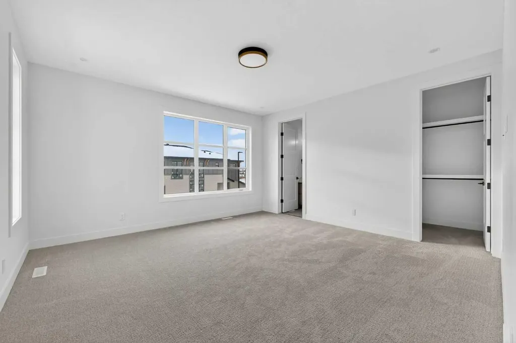 960 South Shore Terrace Chestermere AB T1X 2S2