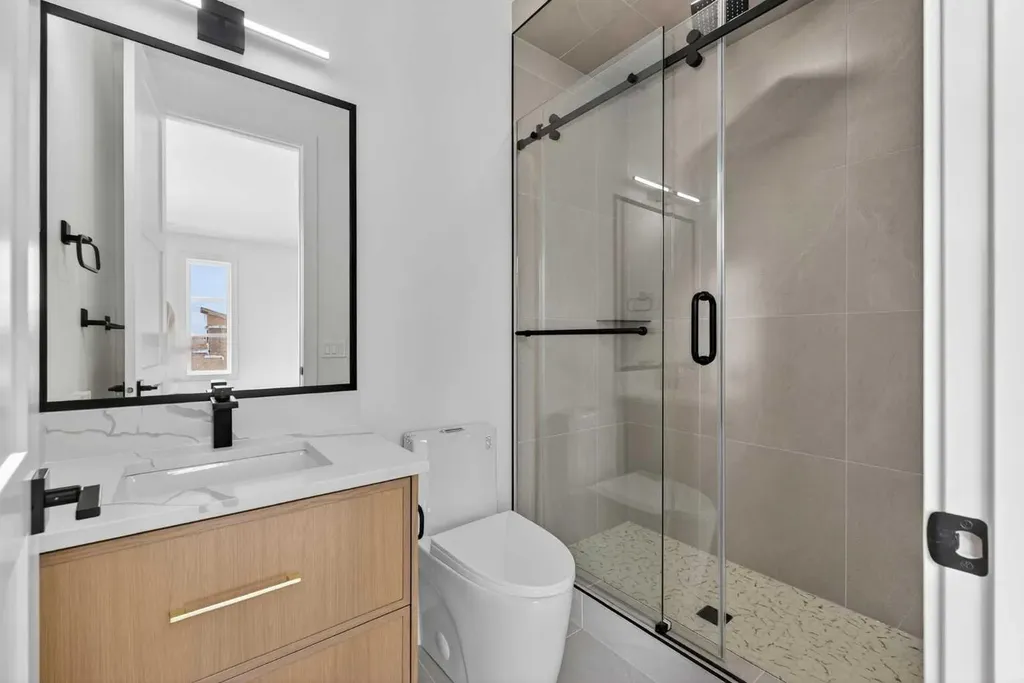 960 South Shore Terrace Chestermere AB T1X 2S2