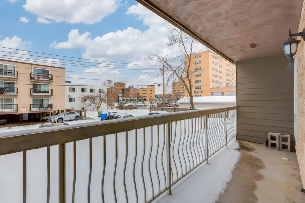 308 24 Avenue SW Calgary AB T2S 0K2