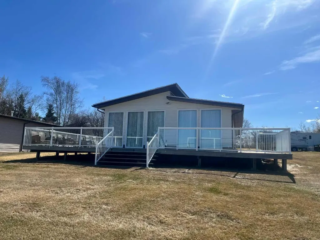 303 Cumming Drive Brightsand Lake SK S0M1J0