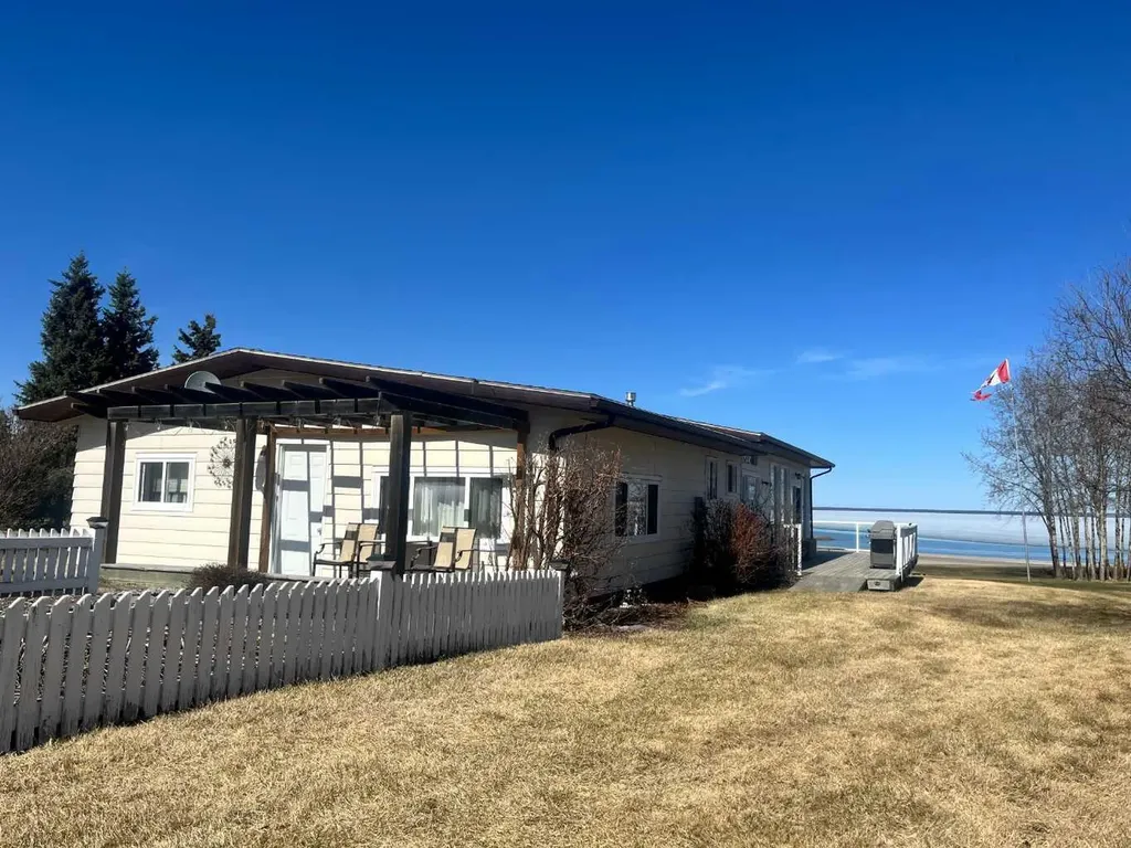 303 Cumming Drive Brightsand Lake SK S0M1J0