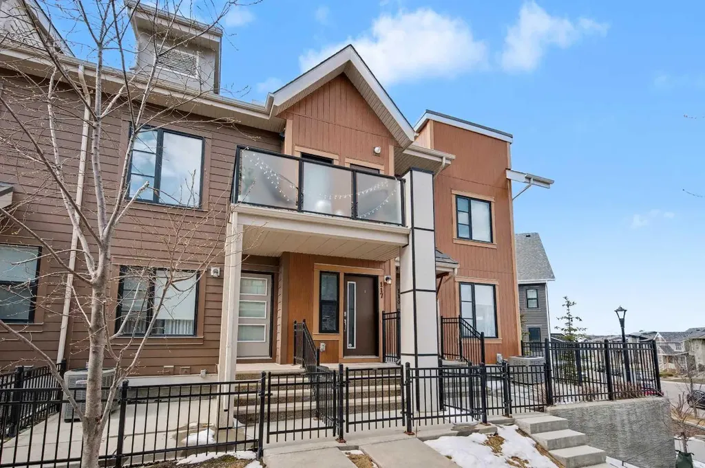 117 Livingston Common NE Calgary AB T3P 1K1