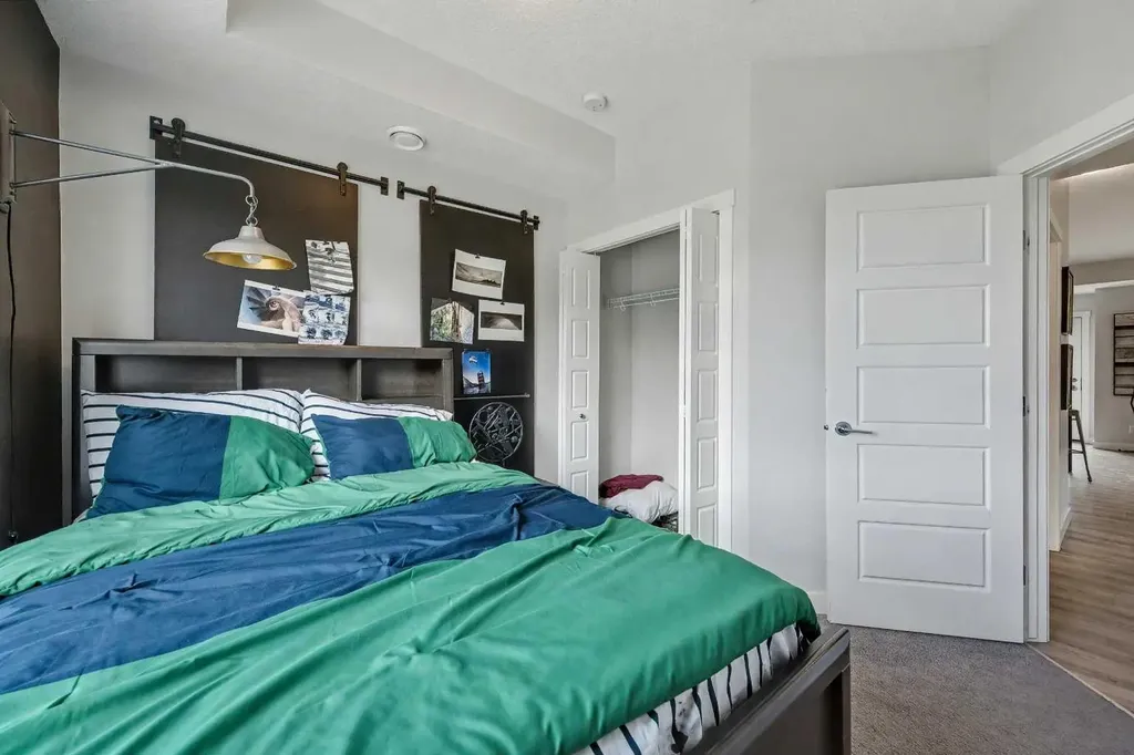 117 Livingston Common NE Calgary AB T3P 1K1