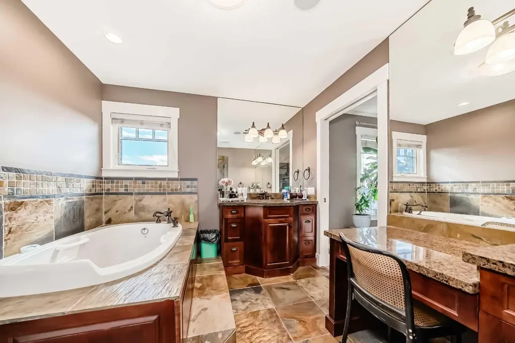 10909 Eamon Road NW Calgary AB T3G 5H2
