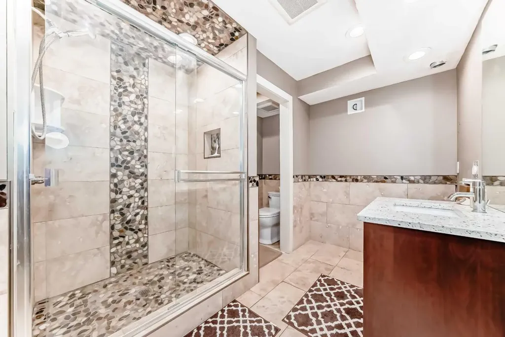 10909 Eamon Road NW Calgary AB T3G 5H2