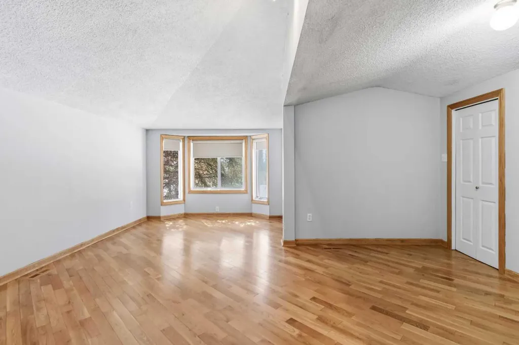 126 Community Lane Saprae Creek AB T9H 5B4