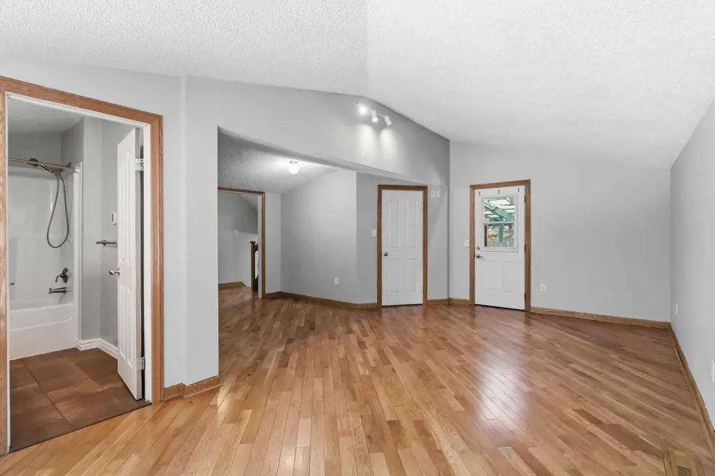 126 Community Lane Saprae Creek AB T9H 5B4