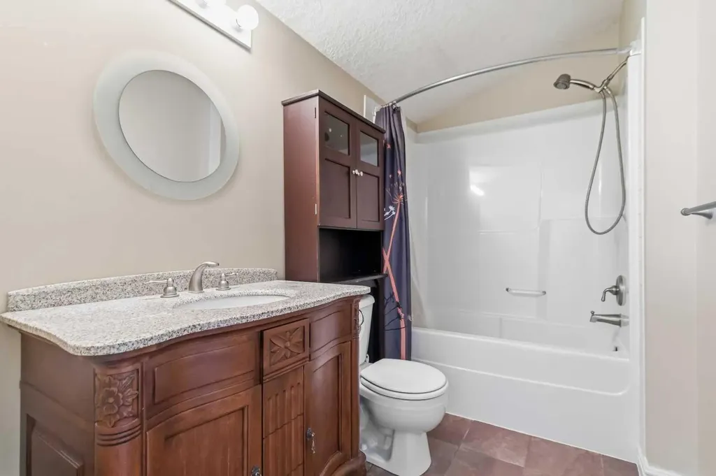 126 Community Lane Saprae Creek AB T9H 5B4