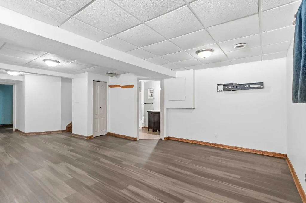 126 Community Lane Saprae Creek AB T9H 5B4