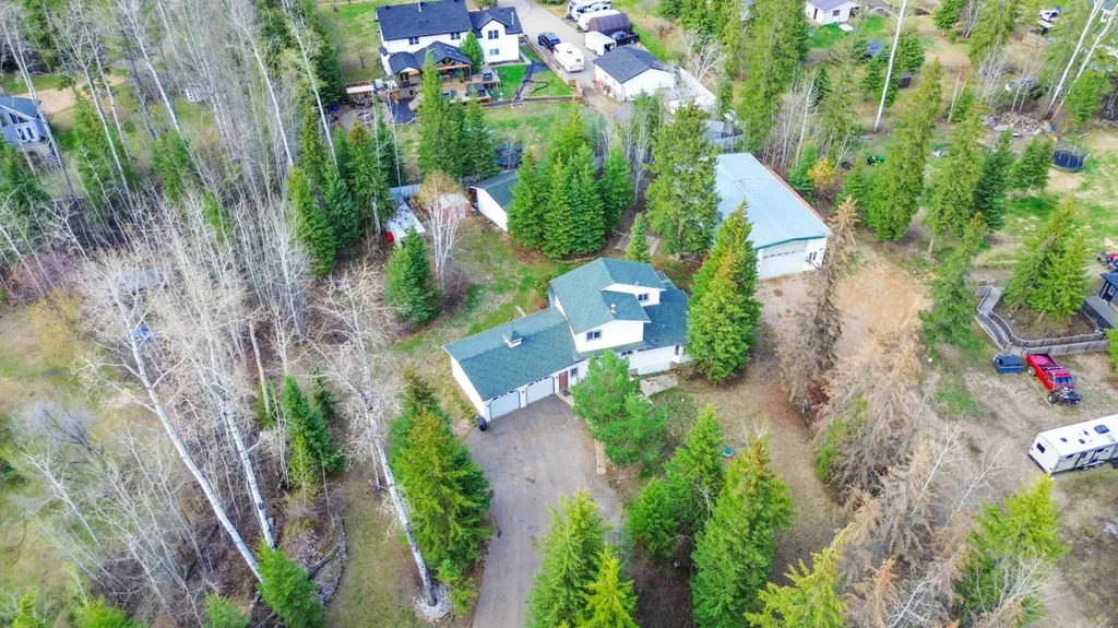 126 Community Lane Saprae Creek AB T9H 5B4