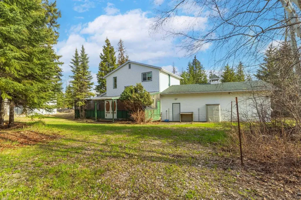 126 Community Lane Saprae Creek AB T9H 5B4