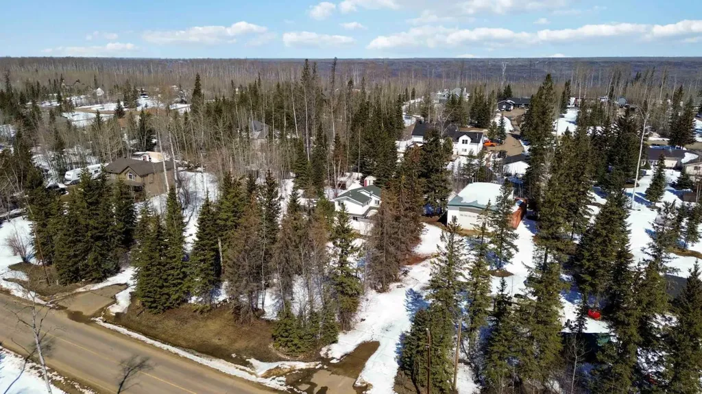 126 Community Lane Saprae Creek AB T9H 5B4