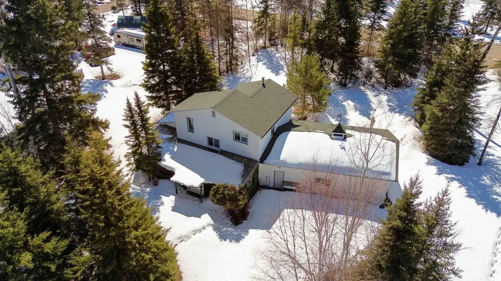 126 Community Lane Saprae Creek AB T9H 5B4