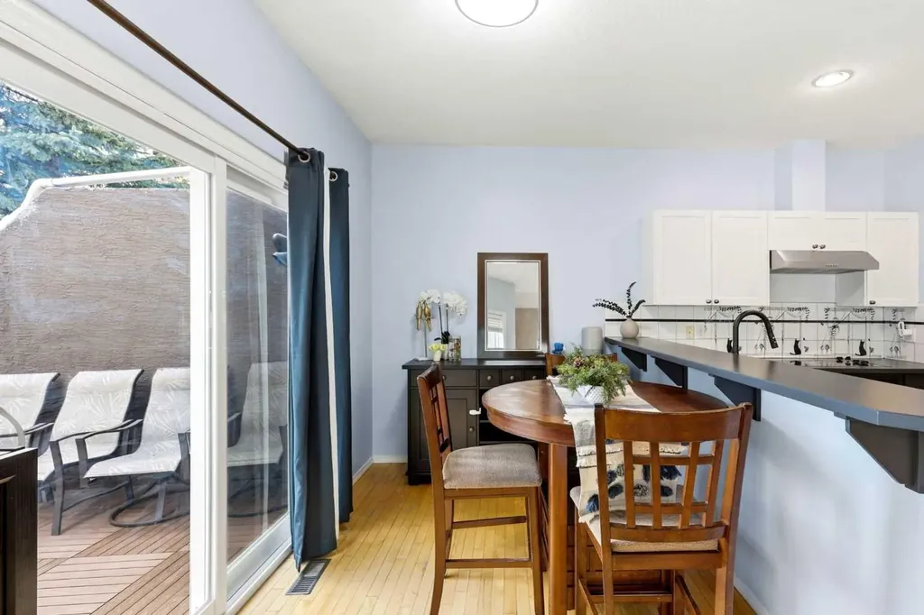 45 Patterson Hill SW Calgary AB T3H 2E6