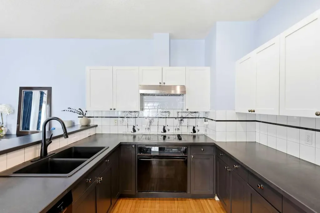 45 Patterson Hill SW Calgary AB T3H 2E6