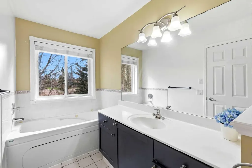 45 Patterson Hill SW Calgary AB T3H 2E6