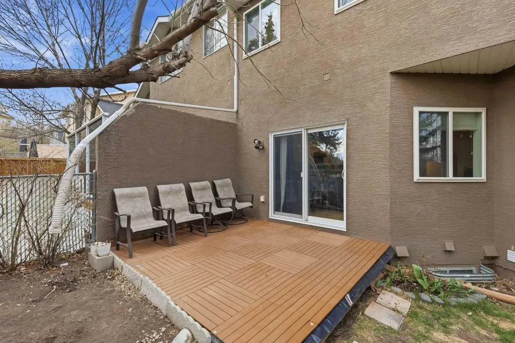 45 Patterson Hill SW Calgary AB T3H 2E6