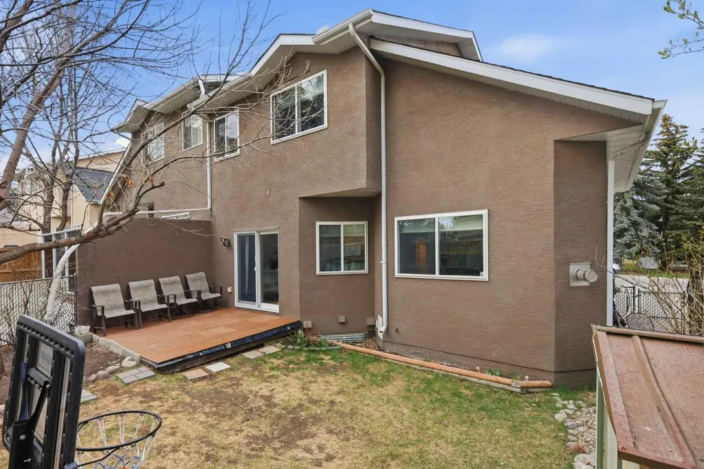 45 Patterson Hill SW Calgary AB T3H 2E6