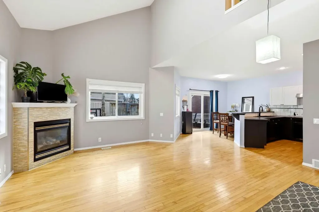 45 Patterson Hill SW Calgary AB T3H 2E6