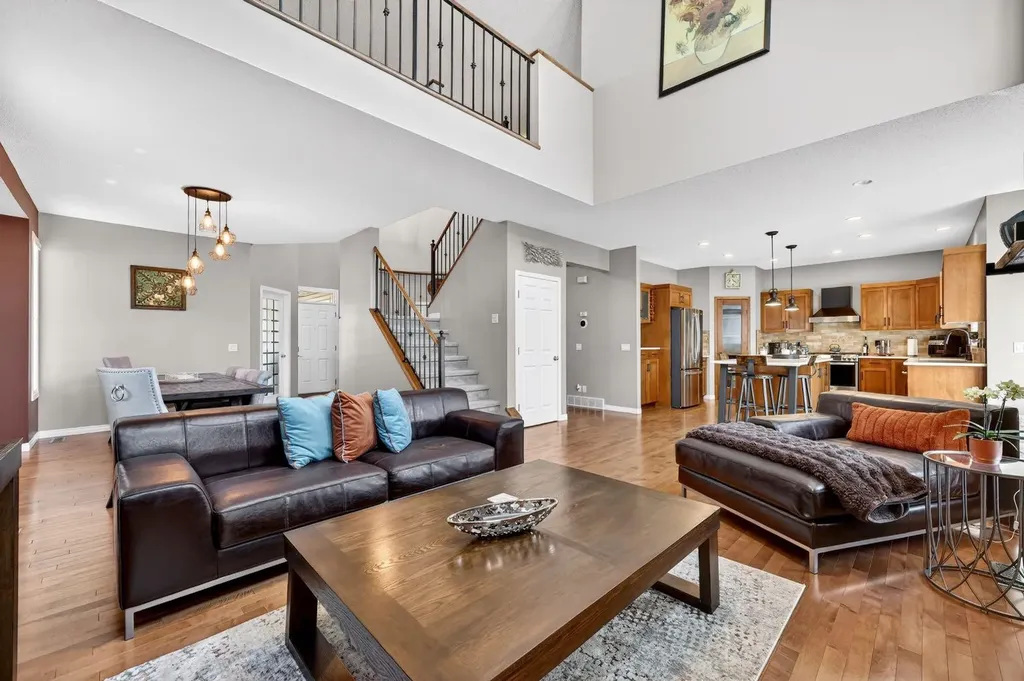 222 West Creek Mews Chestermere AB T1X 1S1