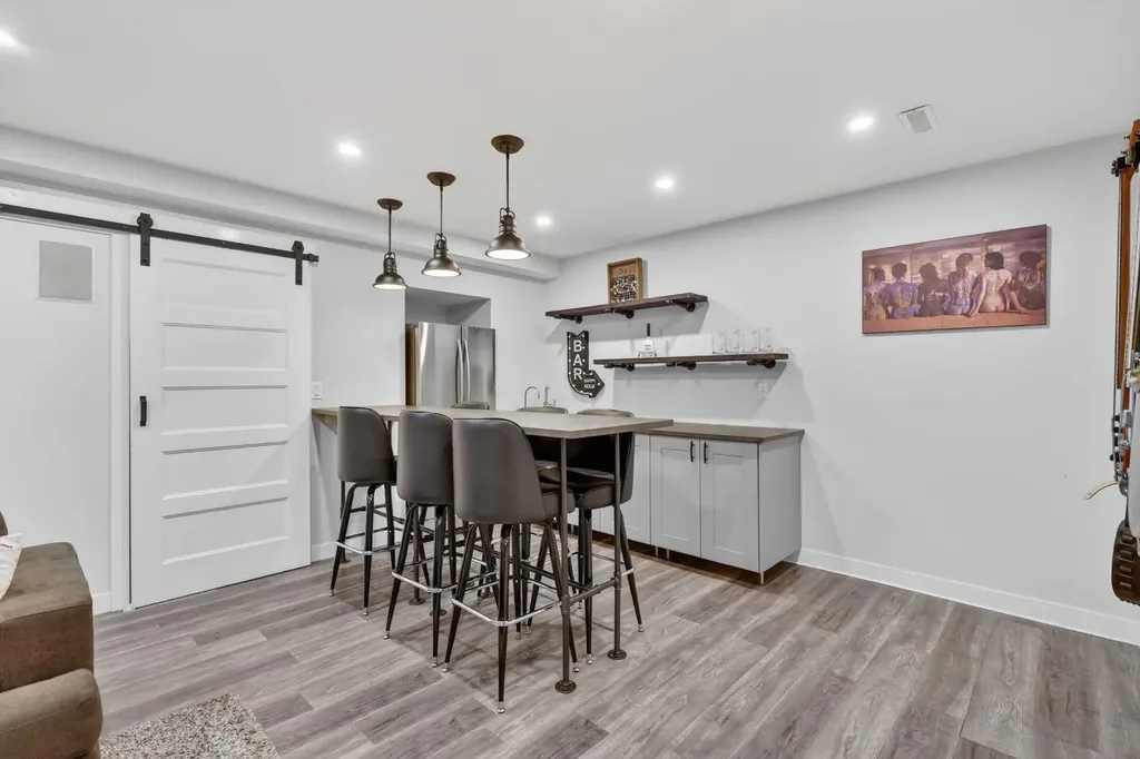 222 West Creek Mews Chestermere AB T1X 1S1