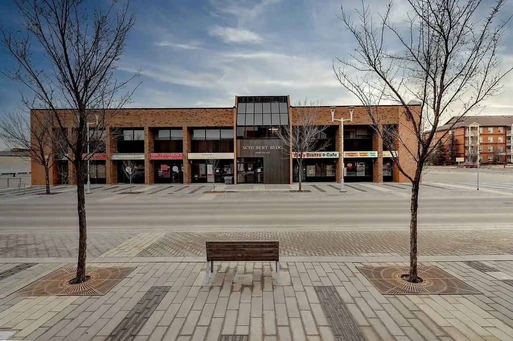 10006 101 Avenue Grande Prairie AB T8V0Y1