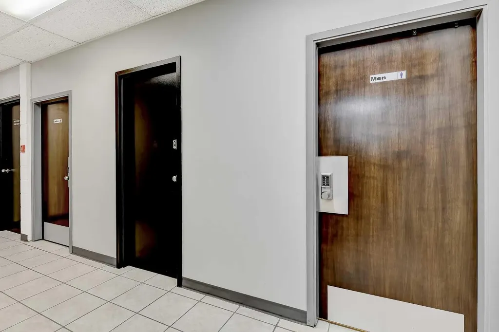 10006 101 Avenue Grande Prairie AB T8V0Y1