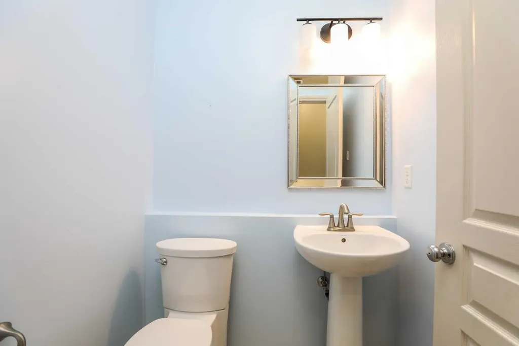 132 Firelight Way W Lethbridge AB T1J 4B2