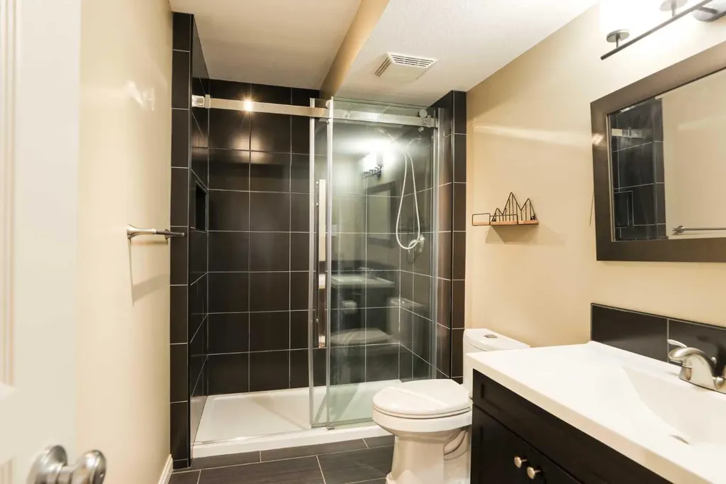 132 Firelight Way W Lethbridge AB T1J 4B2