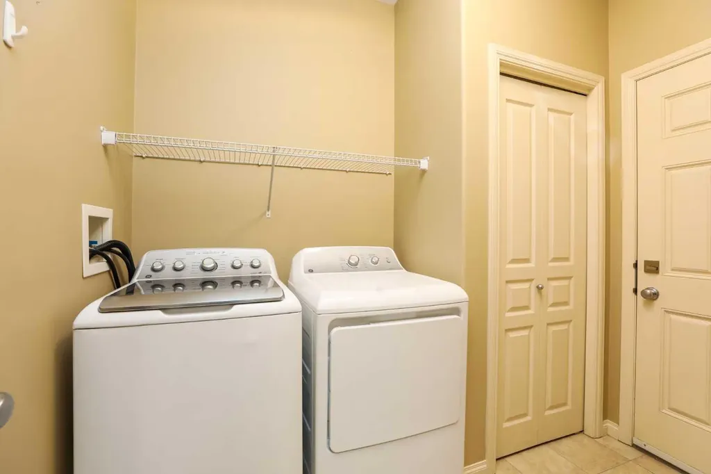 132 Firelight Way W Lethbridge AB T1J 4B2