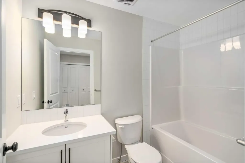1449 Rangeview Drive SE Calgary AB T3S0P8