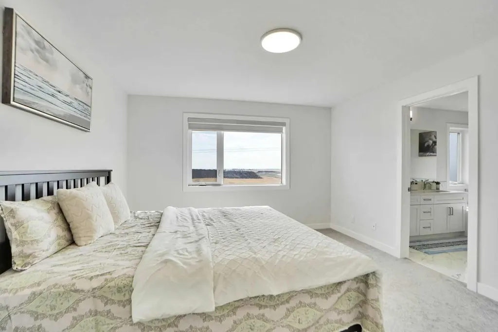 126 Hotchkiss Manor SE Calgary AB T3S 0G1